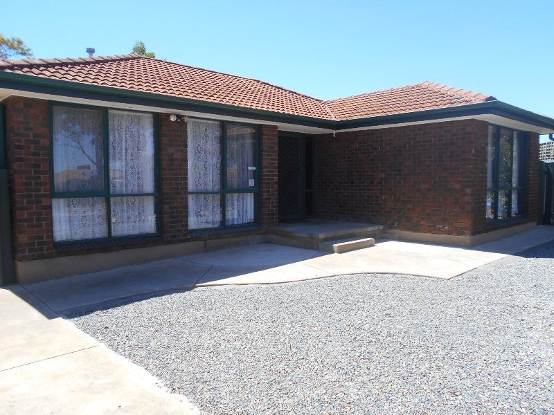 5 DOBELL COURT, Trott Park SA 5158