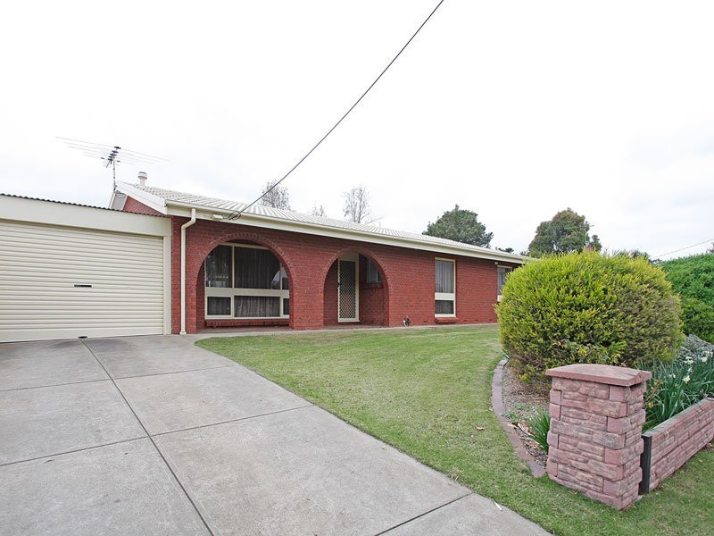 96 Brentwood Drive, Huntfield Heights SA 5163