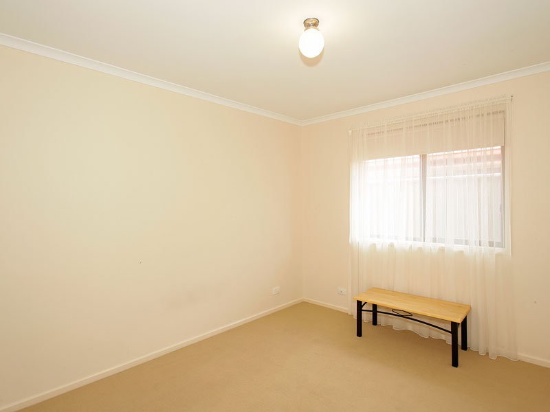 22 Kari Crescent, Huntfield Heights SA 5163