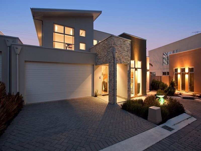 2/10 Commercial Road, Port Noarlunga South SA 5167