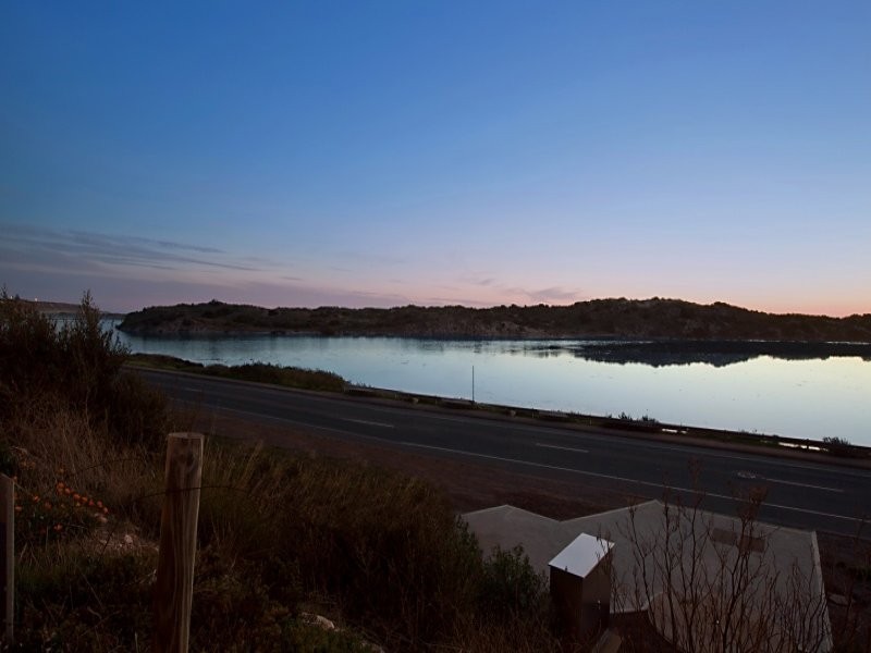 2/10 Commercial Road, Port Noarlunga South SA 5167