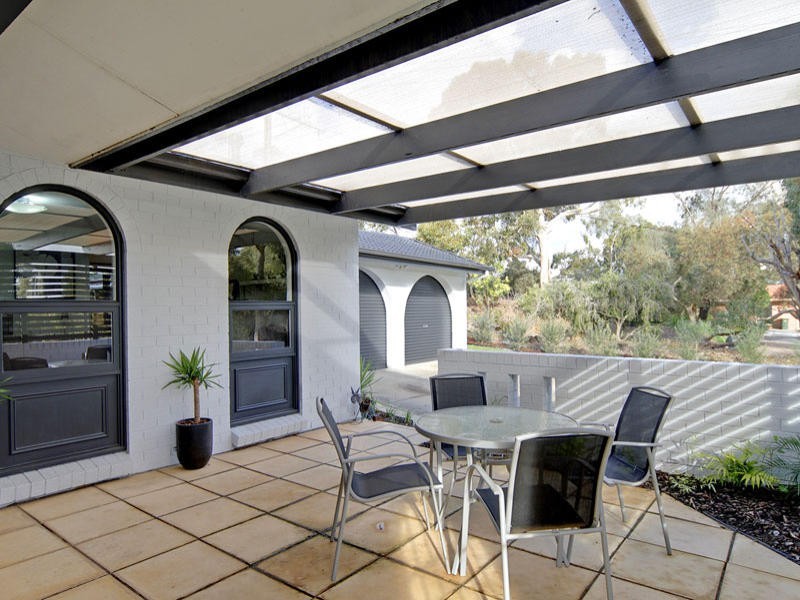 2 Weatherly Road, Happy Valley SA 5159