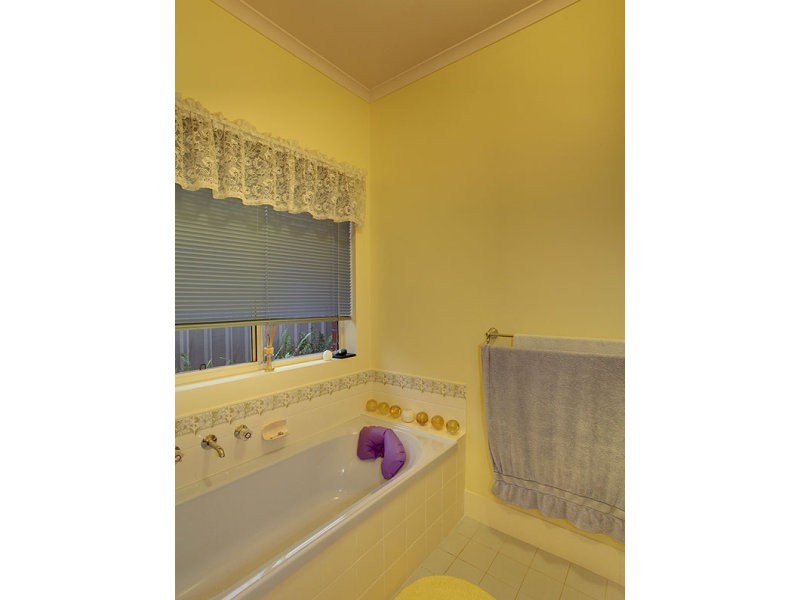 7 Bass Court, Woodcroft SA 5162