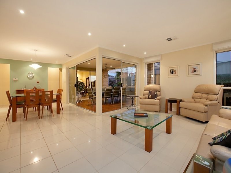 1 Marine Place, Seaford Rise SA 5169