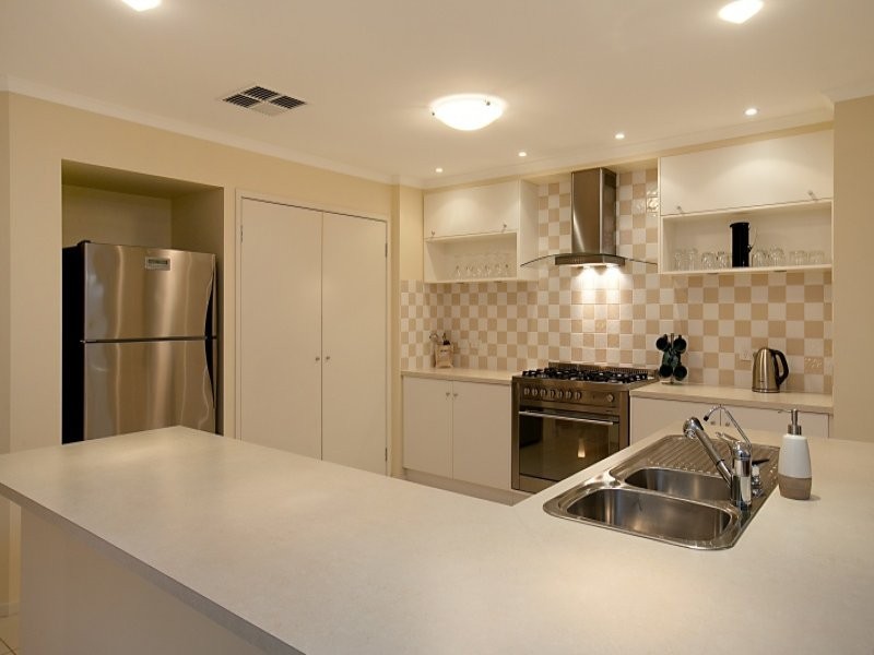 1 Marine Place, Seaford Rise SA 5169