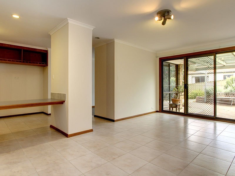 51 Tania Drive, Aberfoyle Park SA 5159