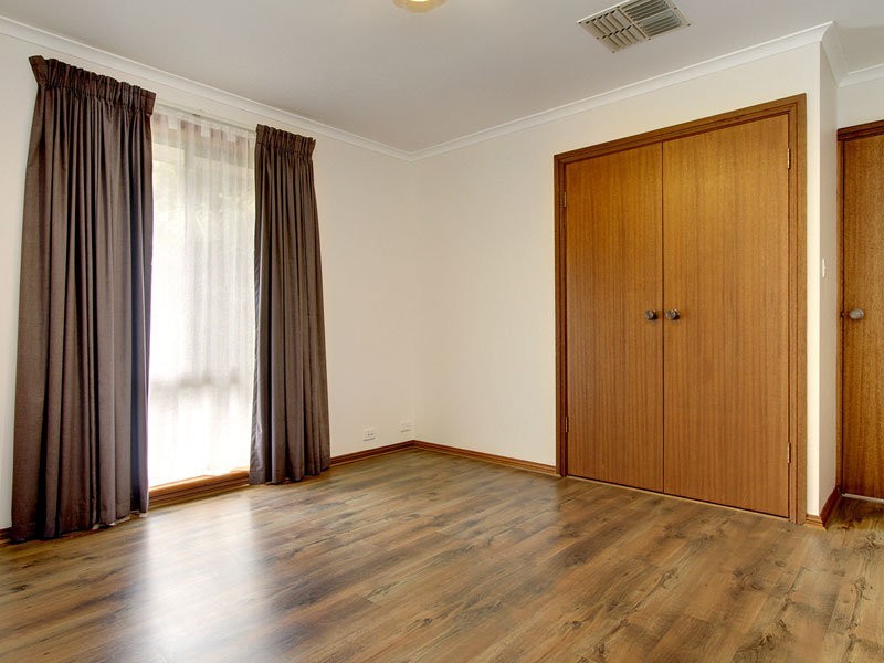 51 Tania Drive, Aberfoyle Park SA 5159