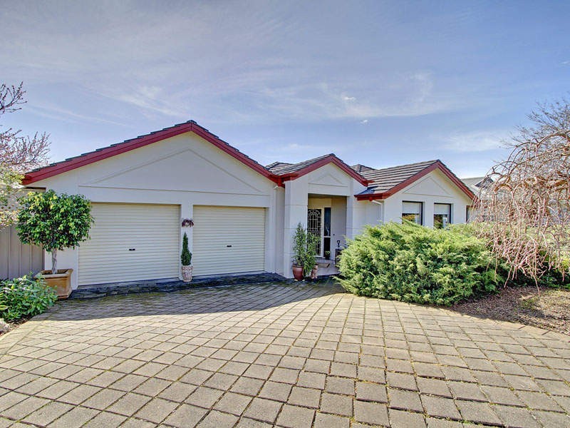 6 Partalunga Circuit, Woodcroft SA 5162