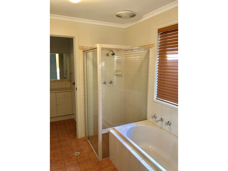 1 Teusner Drive, Morphett Vale SA 5162