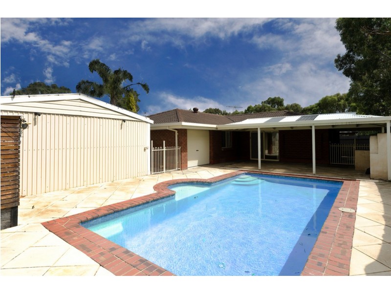 11 BEGONIA STREET, Morphett Vale SA 5162