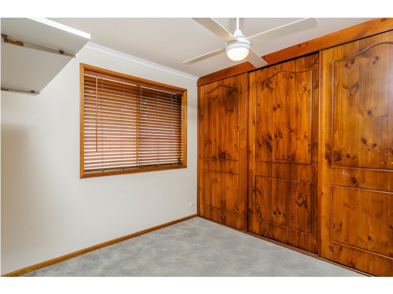 11 BEGONIA STREET, Morphett Vale SA 5162