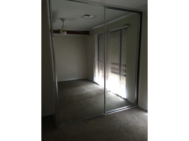 5 SEAVIEW COURT, Morphett Vale SA 5162