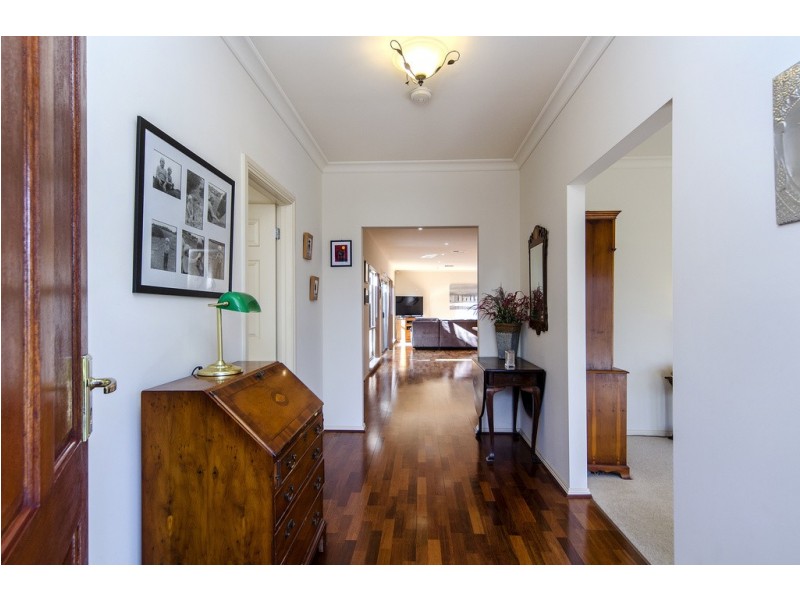 122 Grand Boulevard, Seaford Rise SA 5169