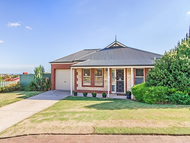 29 ELIZABETH CRESCENT, Hallett Cove SA 5158