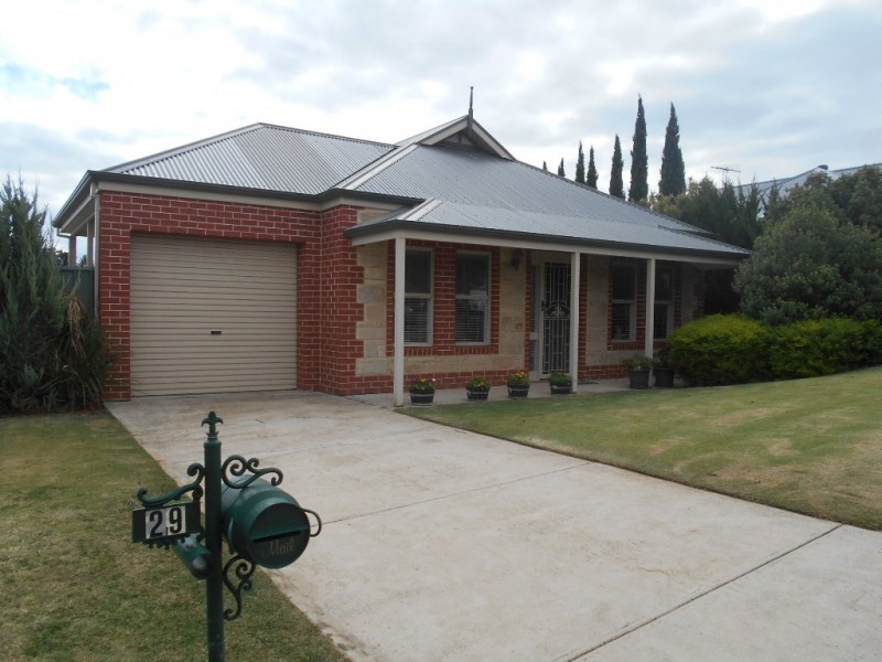 29 ELIZABETH CRESCENT, Hallett Cove SA 5158