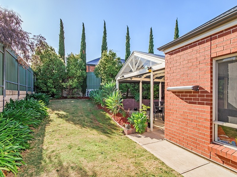 29 ELIZABETH CRESCENT, Hallett Cove SA 5158