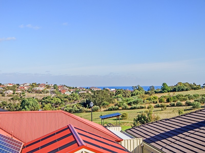29 ELIZABETH CRESCENT, Hallett Cove SA 5158