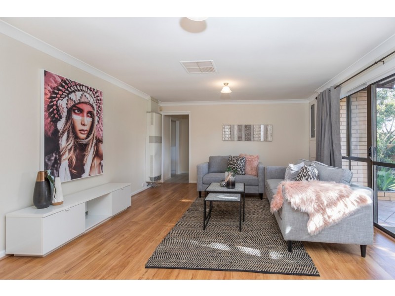 13 LINDSAY DRIVE, Morphett Vale SA 5162