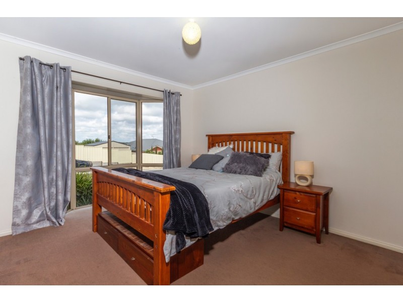 15 HAYWOOD COURT, Mount Compass SA 5210