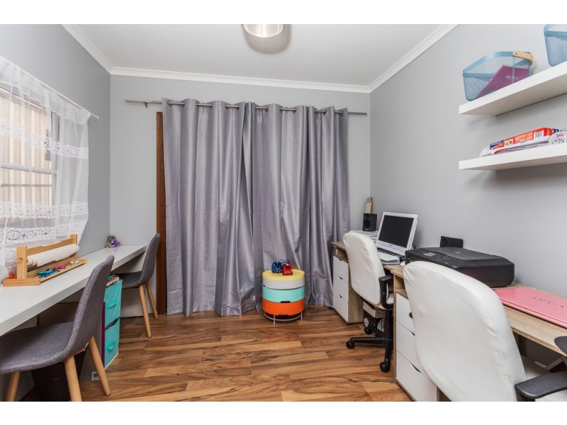 10 Booth Avenue, Morphett Vale SA 5162