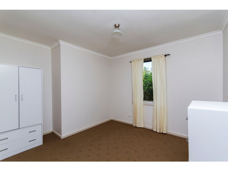 9 Diana Crescent, Morphett Vale SA 5162