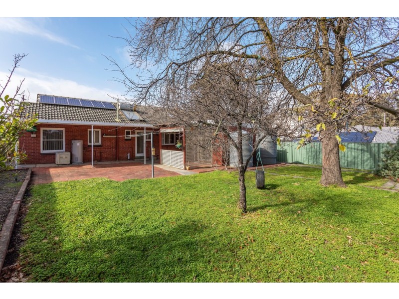 36 Eden Avenue, Bellevue Heights SA 5050