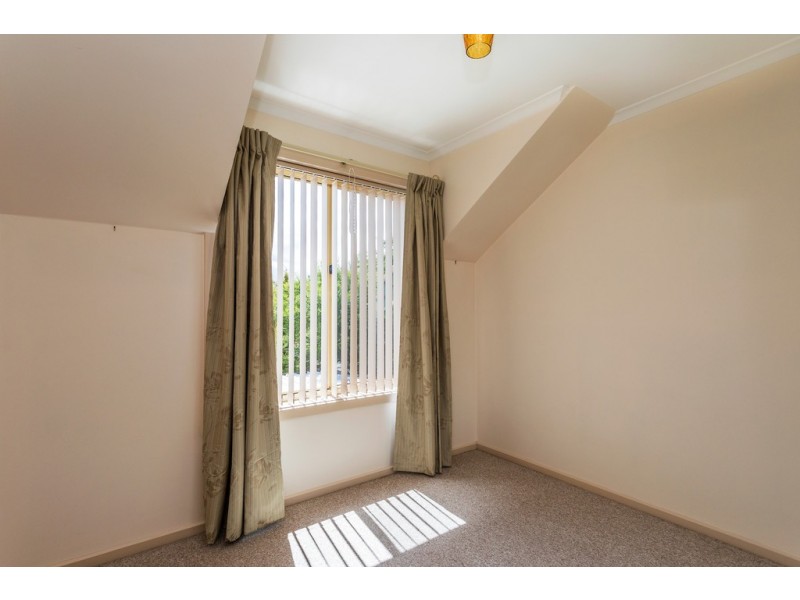 9 Hazeltine Drive, Seaford Rise SA 5169