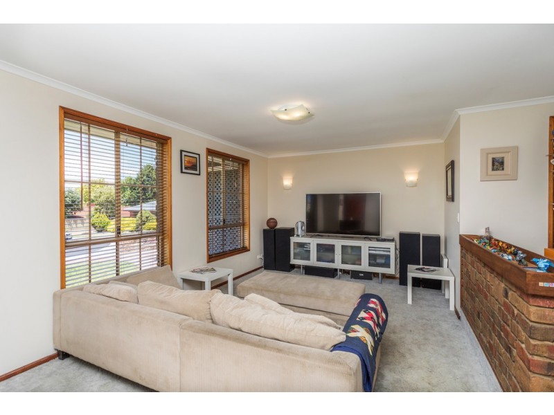 12 Hele Crescent, Trott Park SA 5158
