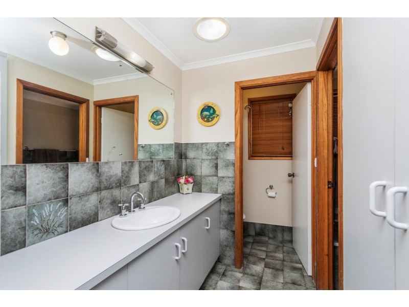 12 Hele Crescent, Trott Park SA 5158