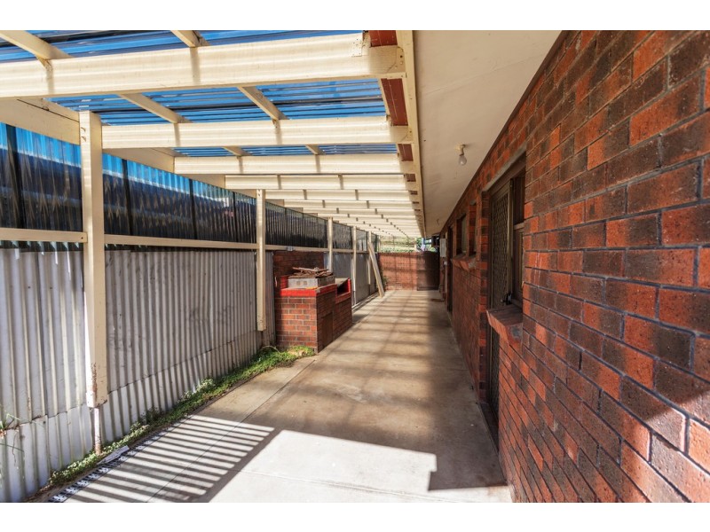 12 Hammond Ave, Morphett Vale SA 5162