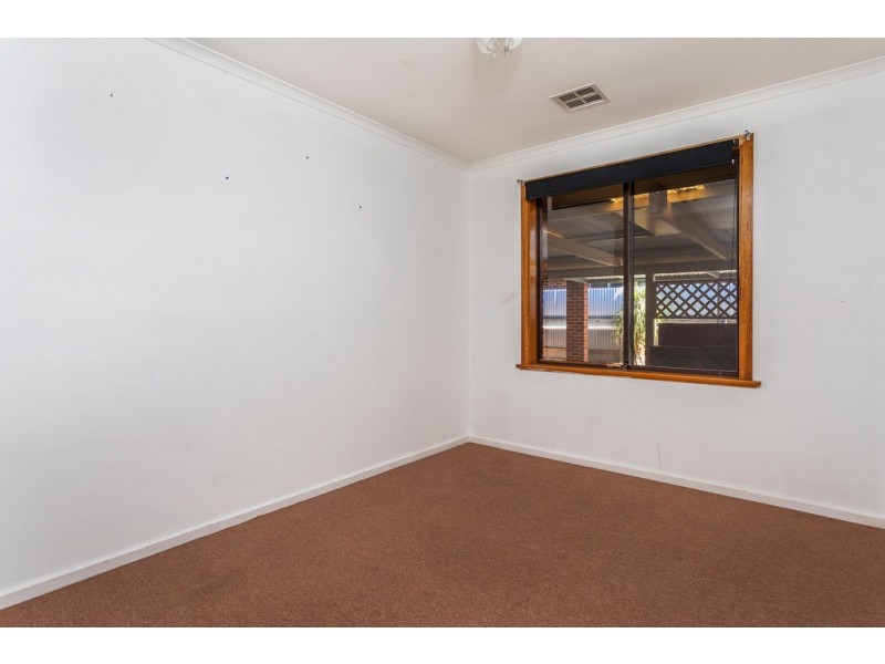 14 Hammond Ave, Morphett Vale SA 5162