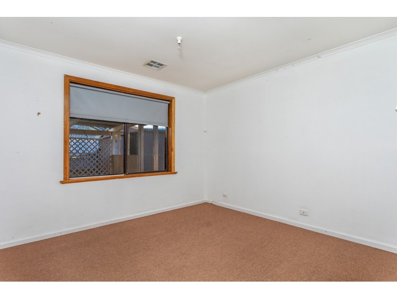 14 Hammond Ave, Morphett Vale SA 5162