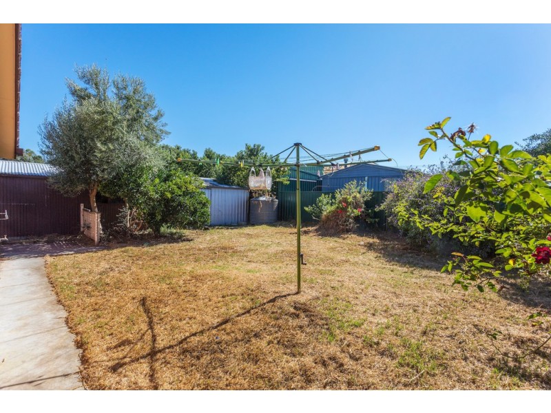 14 Hammond Ave, Morphett Vale SA 5162