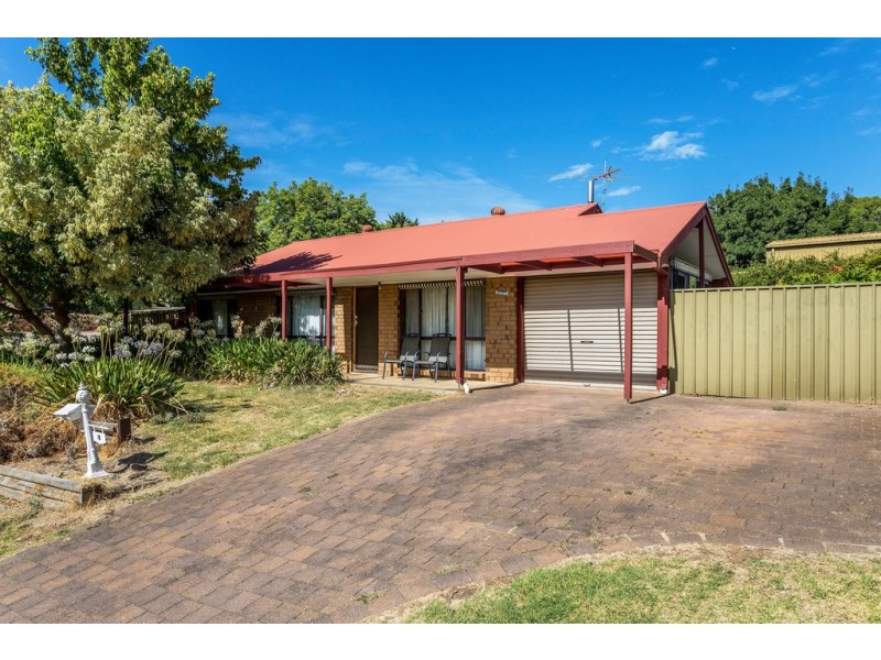 1 Holt Court, Trott Park SA 5158