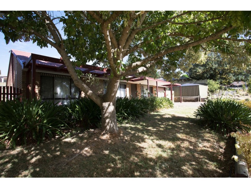 1 Holt Court, Trott Park SA 5158