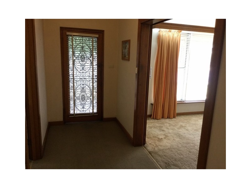 116 East Avenue, Beverley SA 5009