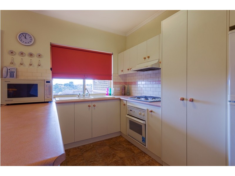 24 Balandra Street, Hallett Cove SA 5158