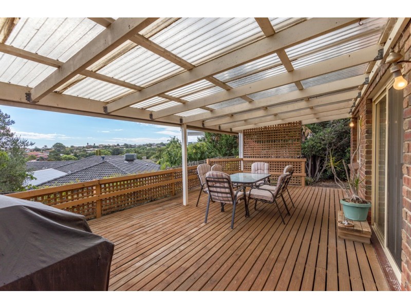 24 Balandra Street, Hallett Cove SA 5158