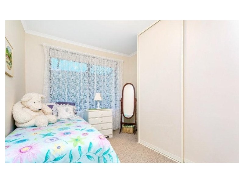 5 Moncur Street, Woodcroft SA 5162