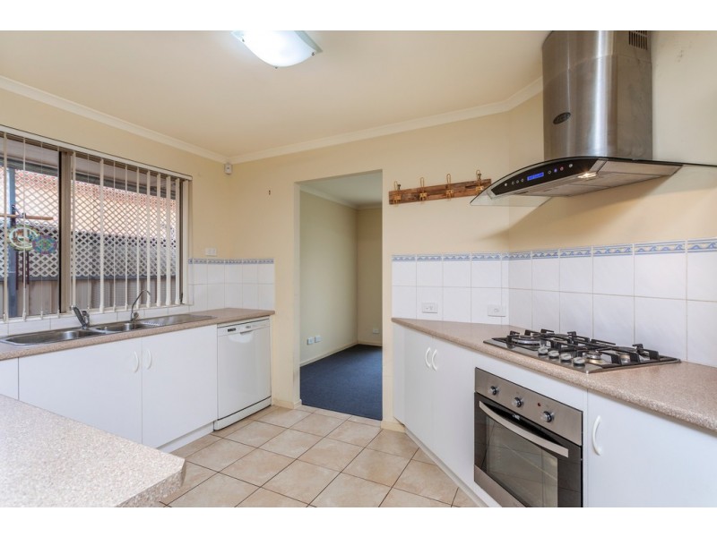 65 Chamberlain Drive, Christie Downs SA 5164