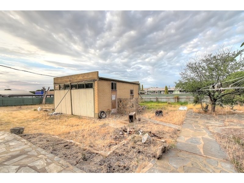 15 Hunt Crescent, Christies Beach SA 5165
