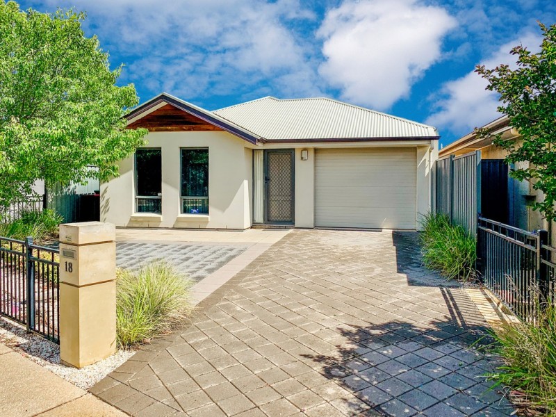 18 Jindabyne Street, Andrews Farm SA 5114