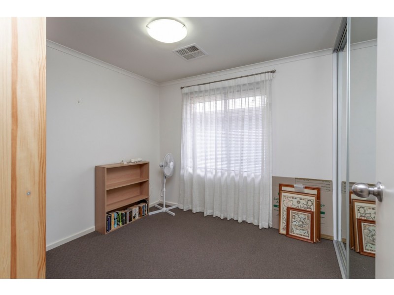 18 Jindabyne Street, Andrews Farm SA 5114
