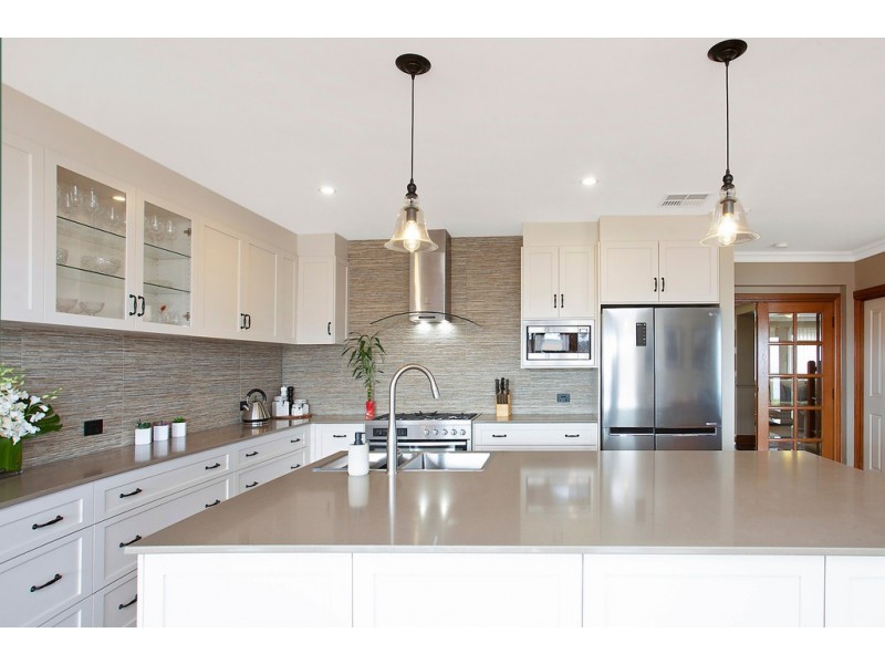 26 Albatross Walk, Hallett Cove SA 5158