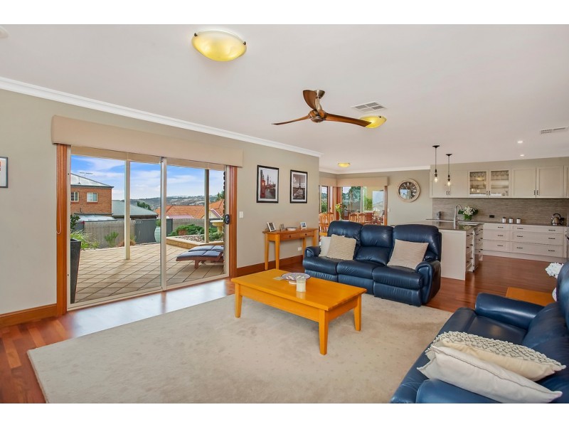 26 Albatross Walk, Hallett Cove SA 5158