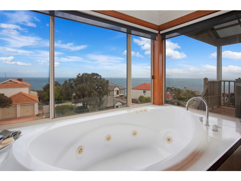 26 Albatross Walk, Hallett Cove SA 5158