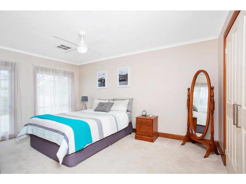 26 Albatross Walk, Hallett Cove SA 5158