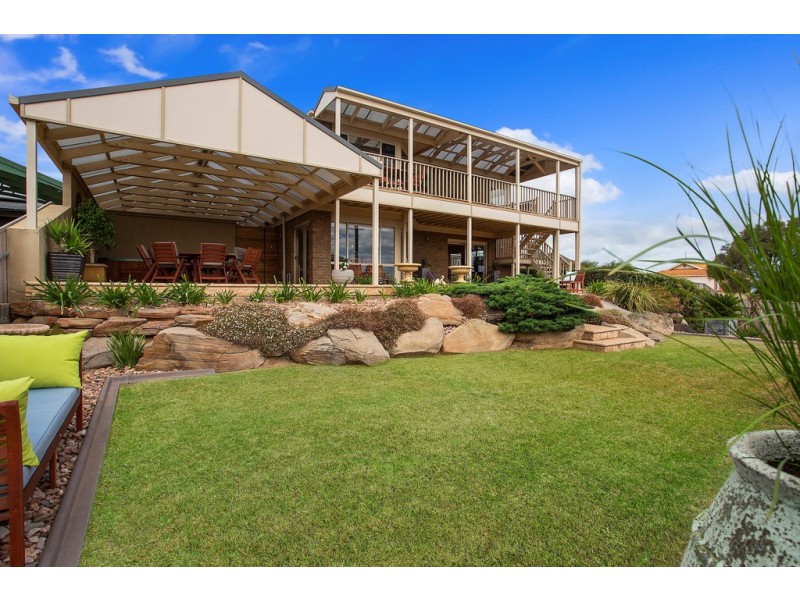 26 Albatross Walk, Hallett Cove SA 5158
