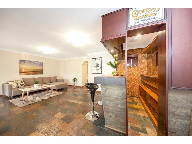 5 Carol Crescent, Morphett Vale SA 5162