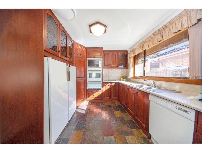 5 Carol Crescent, Morphett Vale SA 5162